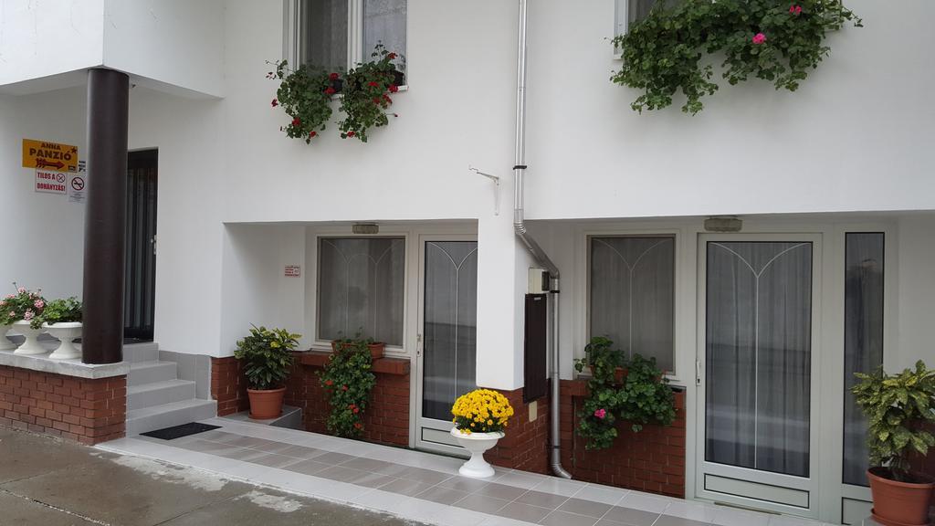 Anna vendégház Szeged Exterior foto